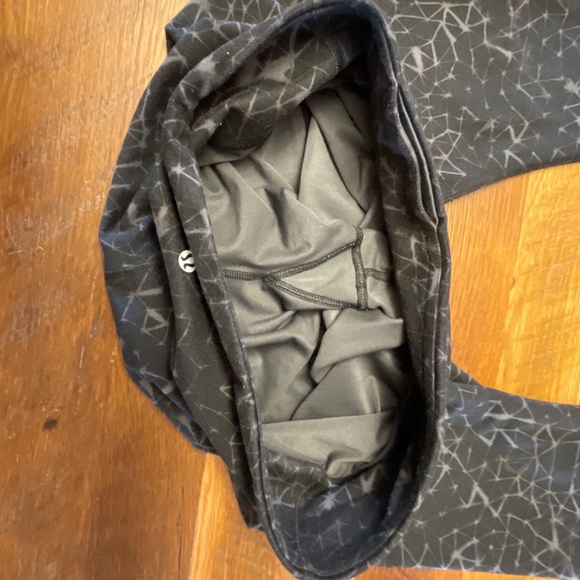 Lululemon tights, size 8 - Picture 4 of 6